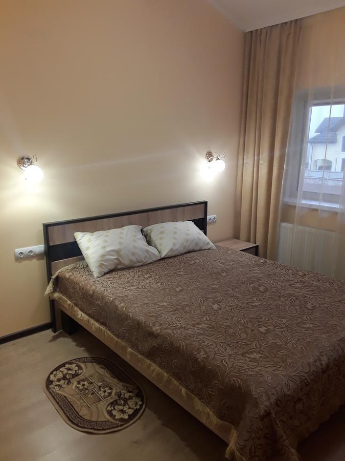 Gostynnyi Dvir Cottage Ternopil Exterior foto